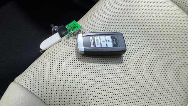 Used 2019 Acura MDX FWD w/ Technology Package image 34