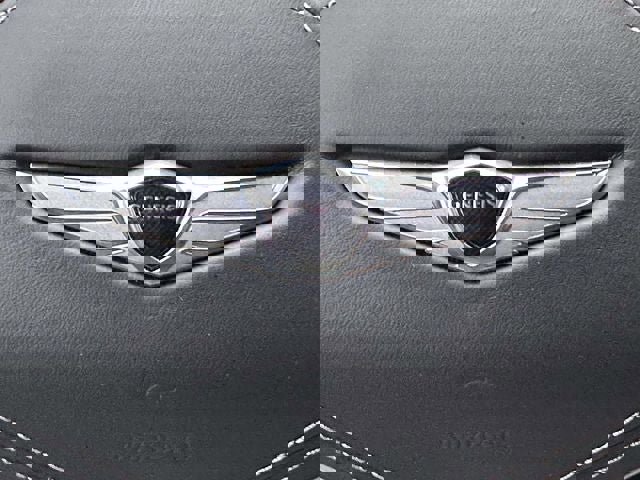 Used 2025 Genesis GV70 3.5T Sport w/ Sport Advanced Package image 28