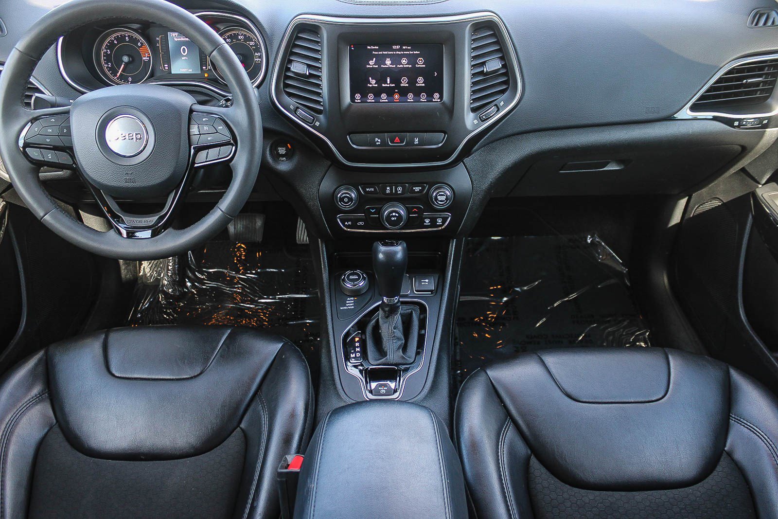 Used 2021 Jeep Cherokee Latitude Plus image 13