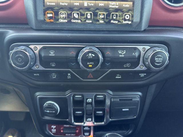 Used 2021 Jeep Wrangler Unlimited Rubicon AWD/4WD image 25