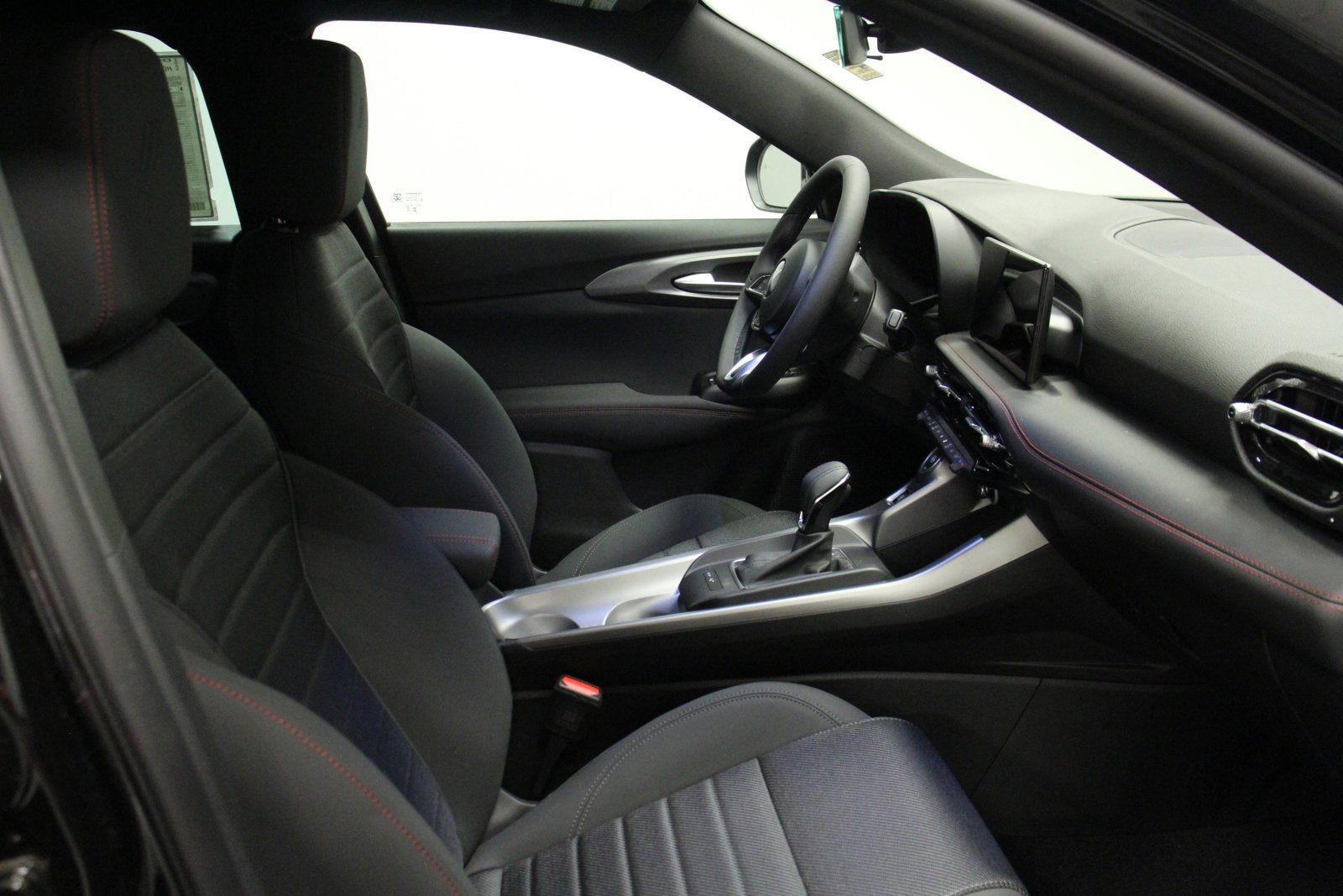 New 2024 Dodge Hornet GT w/ GT Blacktop Package image 13