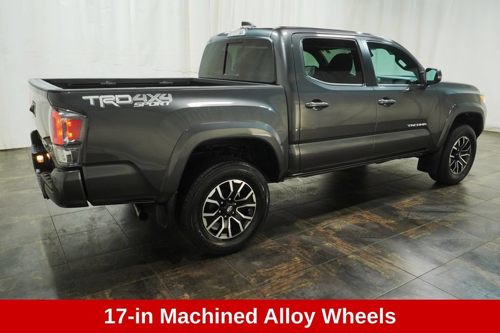 Used 2023 Toyota Tacoma TRD Sport w/ Technology Package AWD/4WD image 4