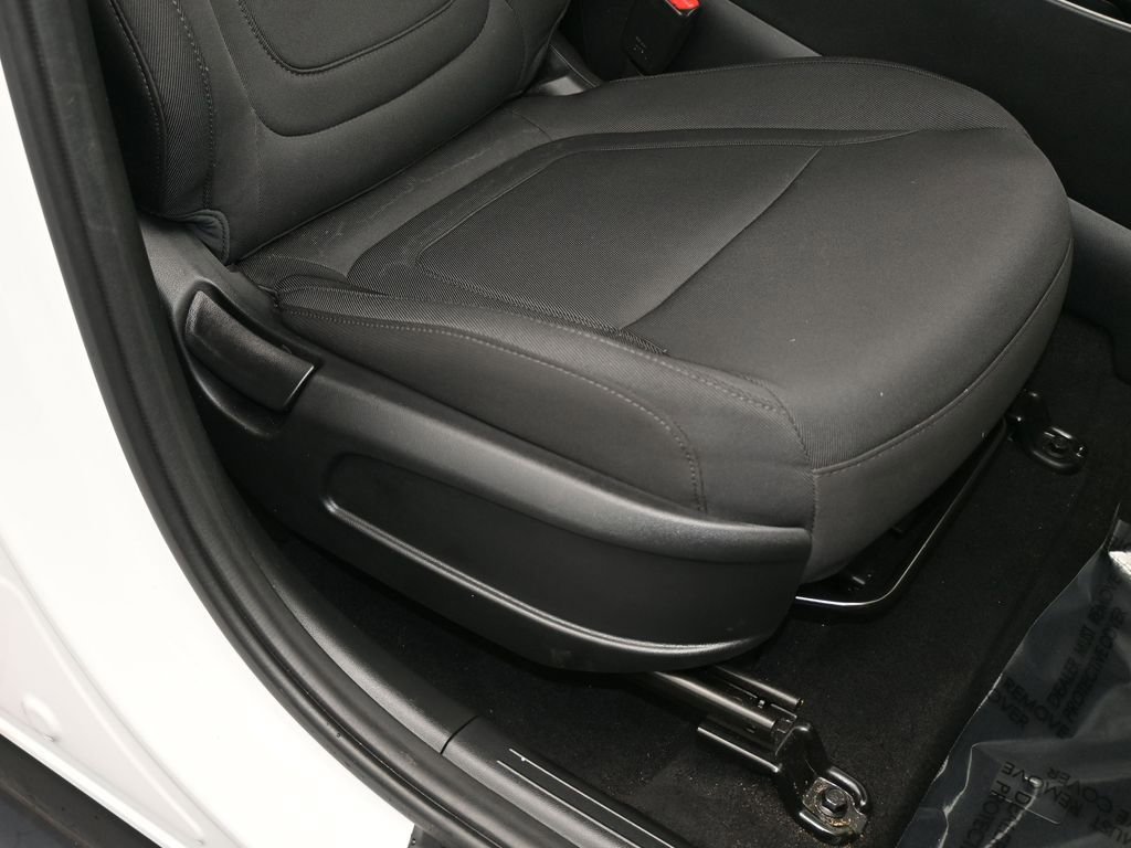 Used 2023 Hyundai Tucson SE image 37