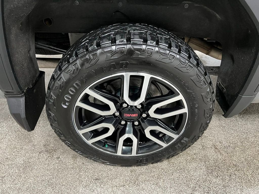 Used 2024 GMC Sierra 1500 AT4 w/ Technology Package image 20