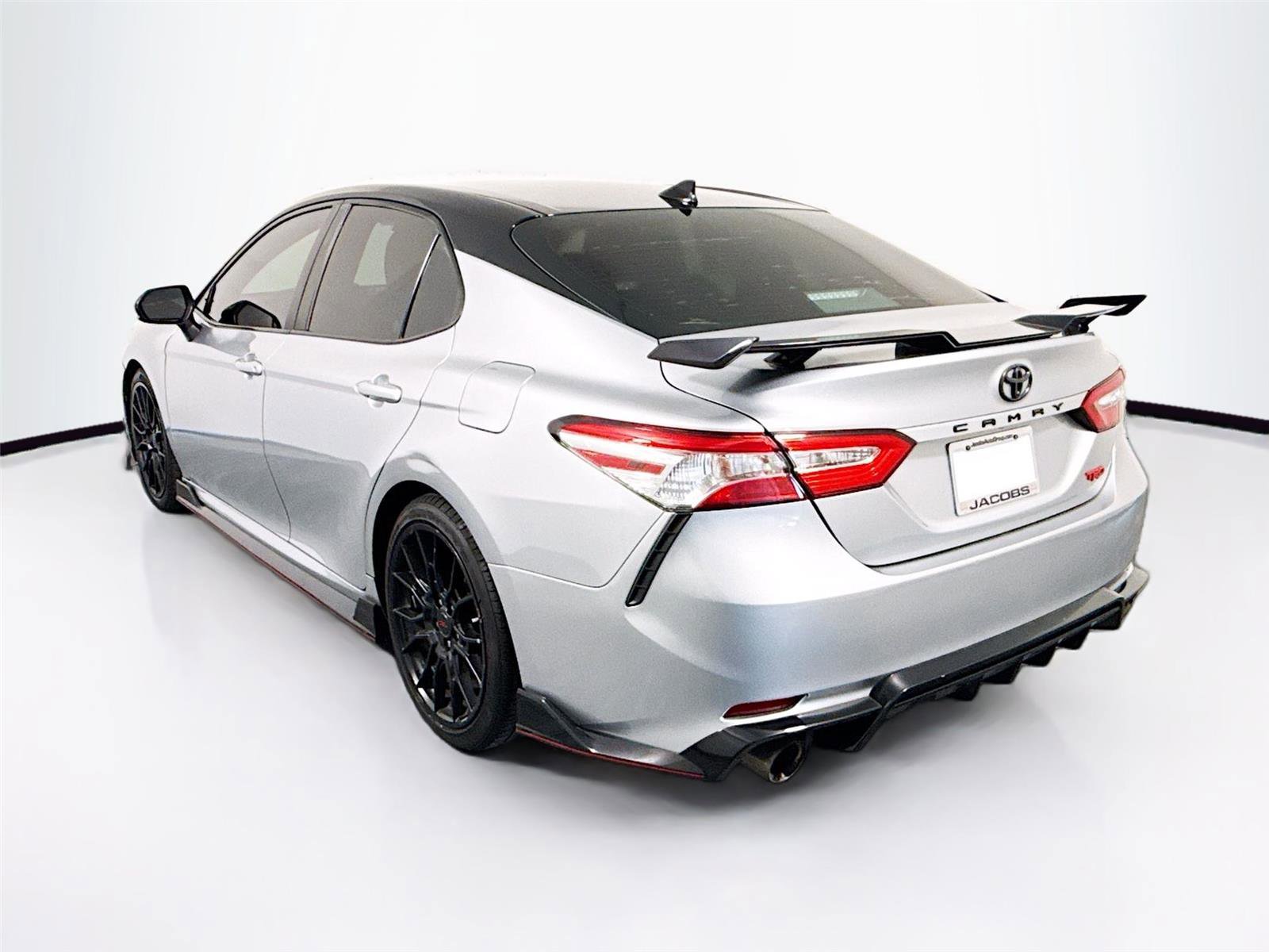 Used 2020 Toyota Camry TRD image 4