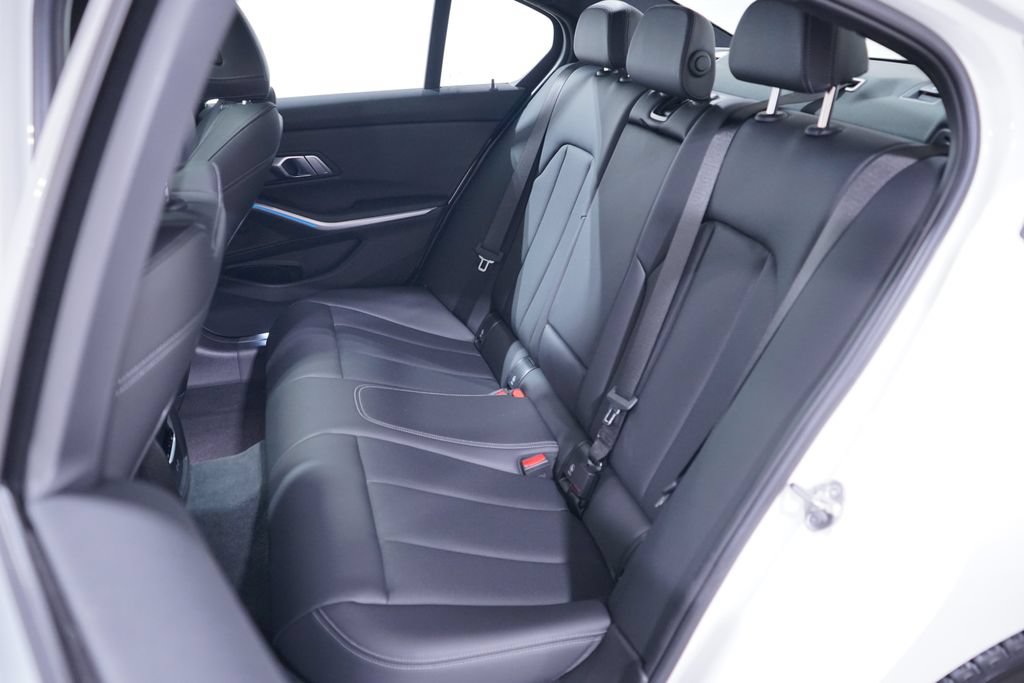 Used 2022 BMW 330e w/ Driving Assistance Package RWD image 10
