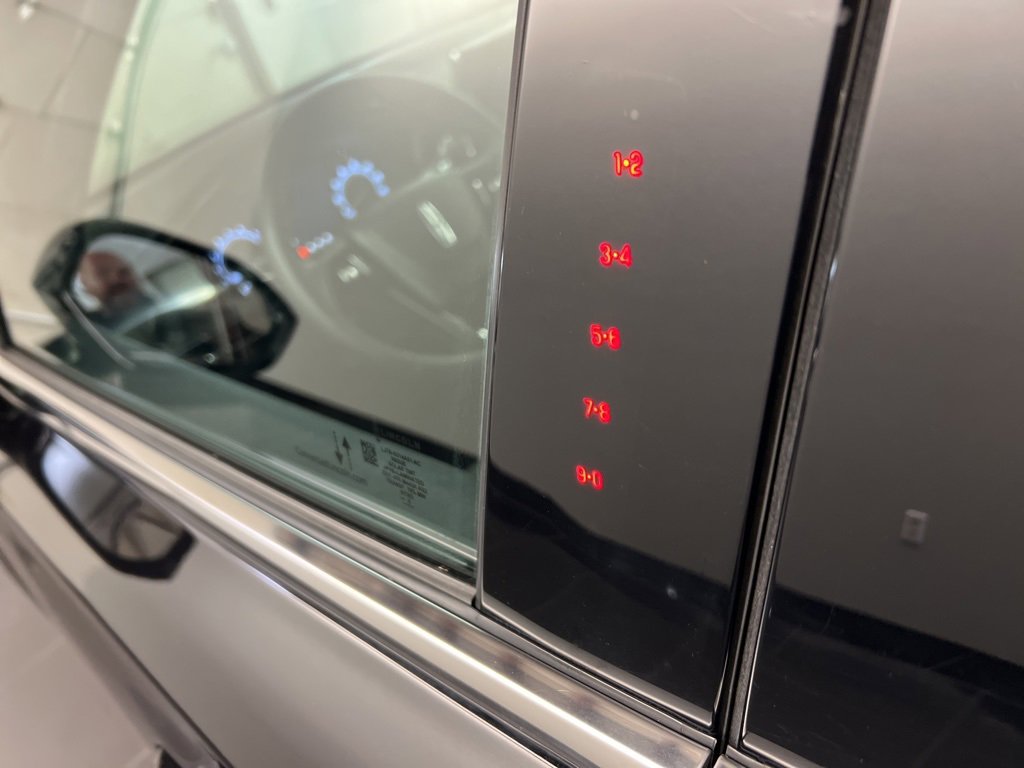 Used 2022 Lincoln Corsair AWD w/ Equipment Group 101A image 34