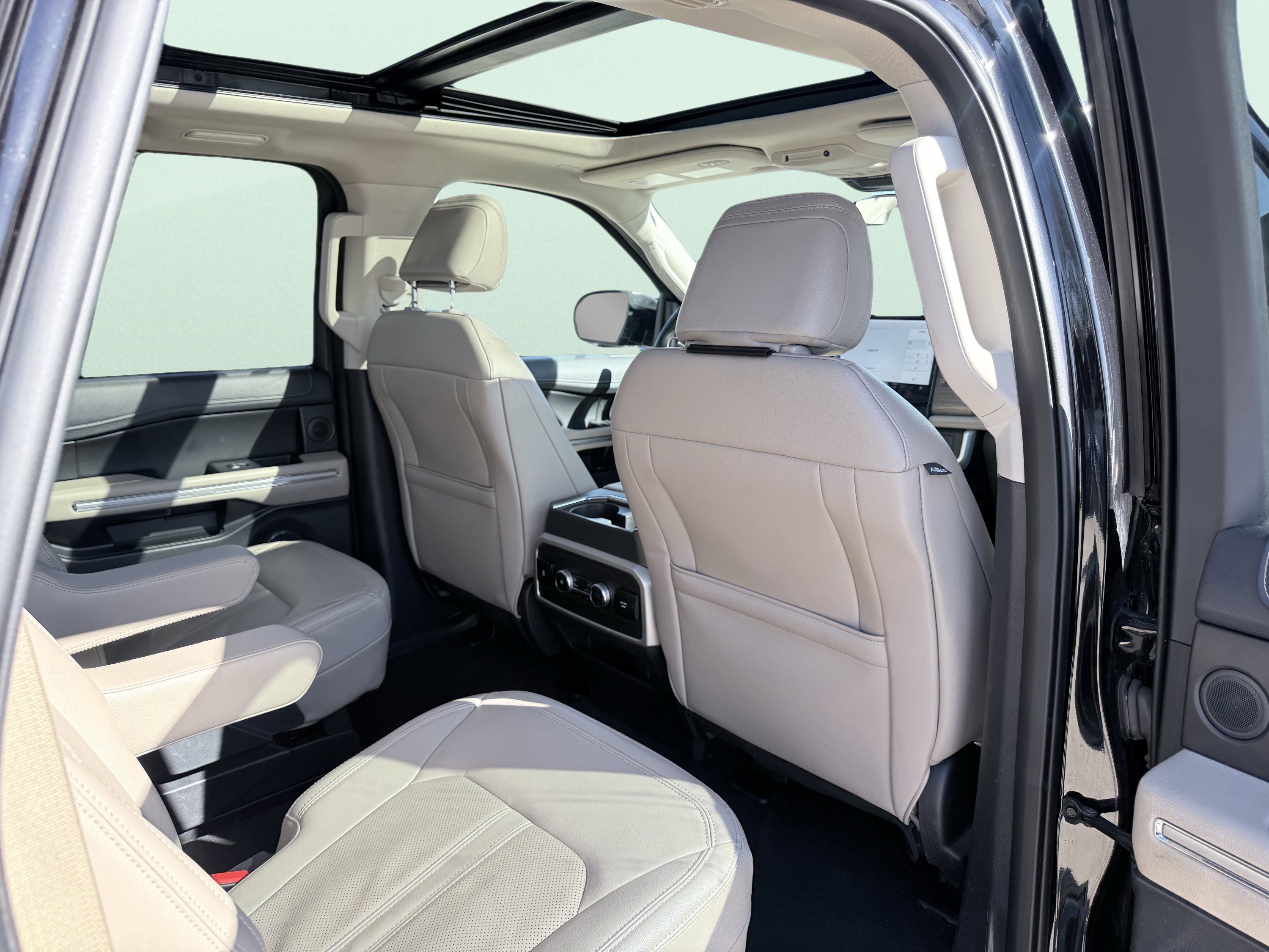 Used 2024 Ford Expedition Max Limited image 45