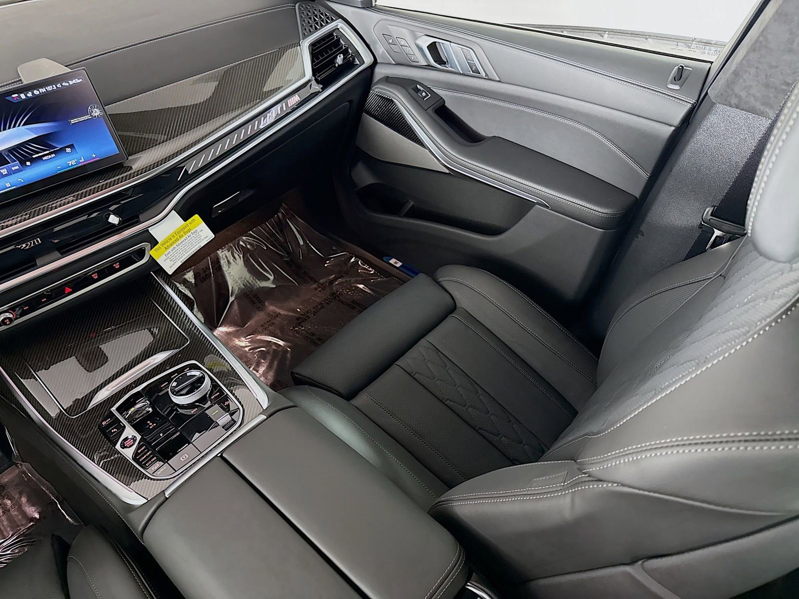 New 2026 BMW X7 M60i image 25