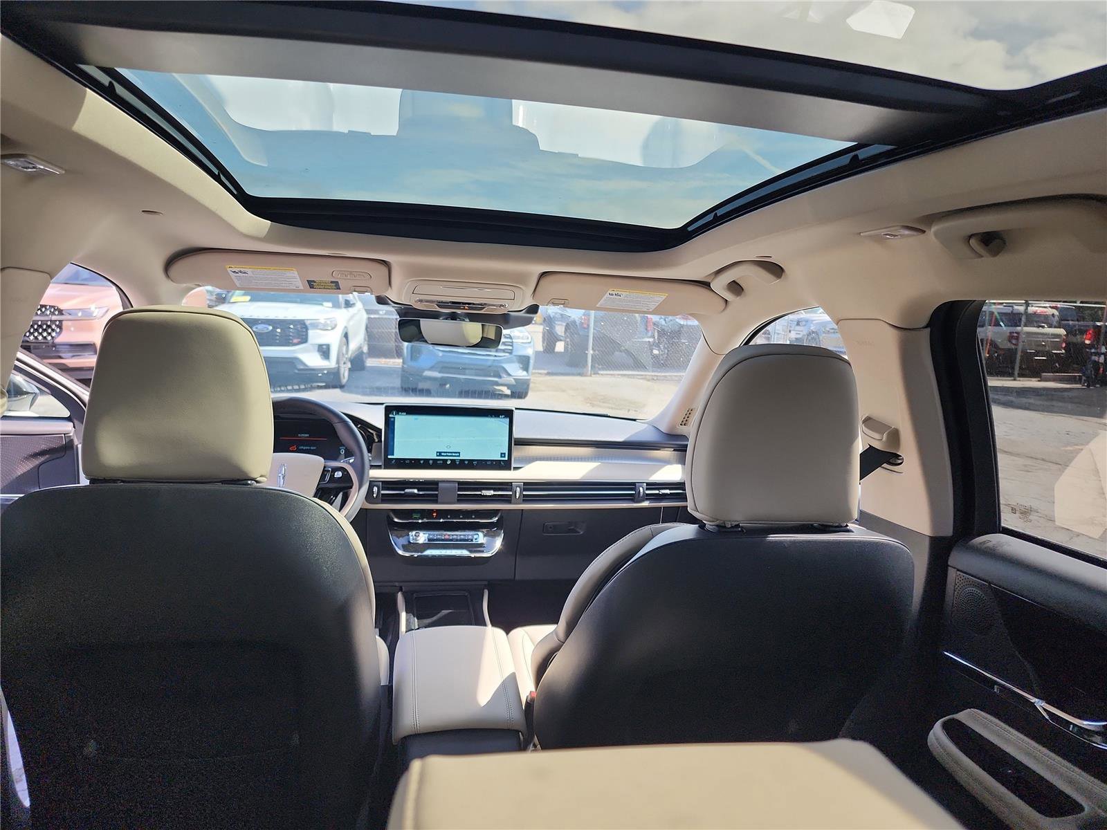 New 2026 Lincoln Corsair Premiere image 20