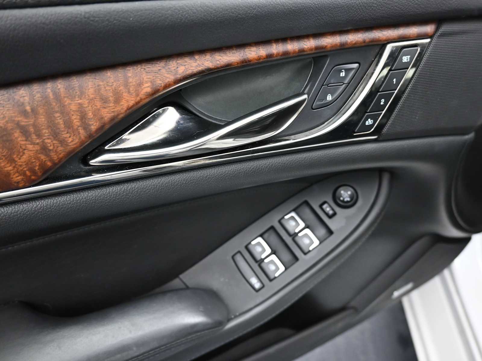 Used 2017 Cadillac CTS Luxury image 9