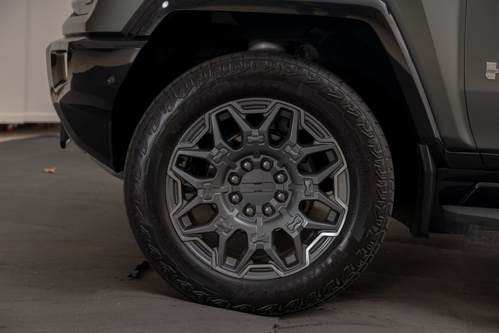 Used 2024 GMC Hummer EV 3X image 45