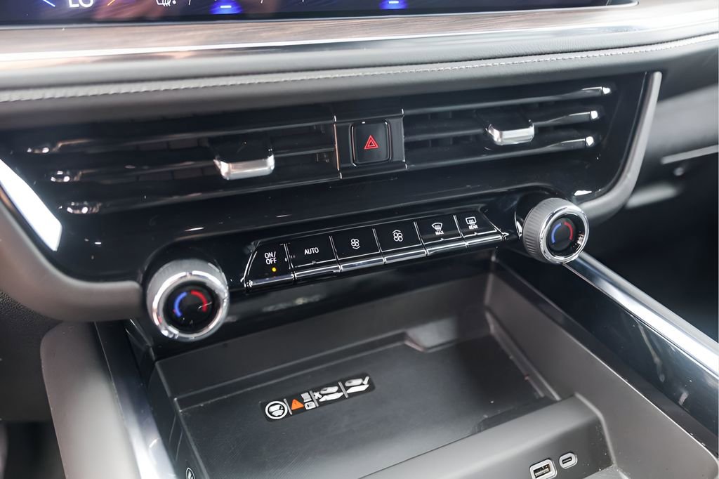 Certified 2025 Chevrolet Tahoe LT image 22