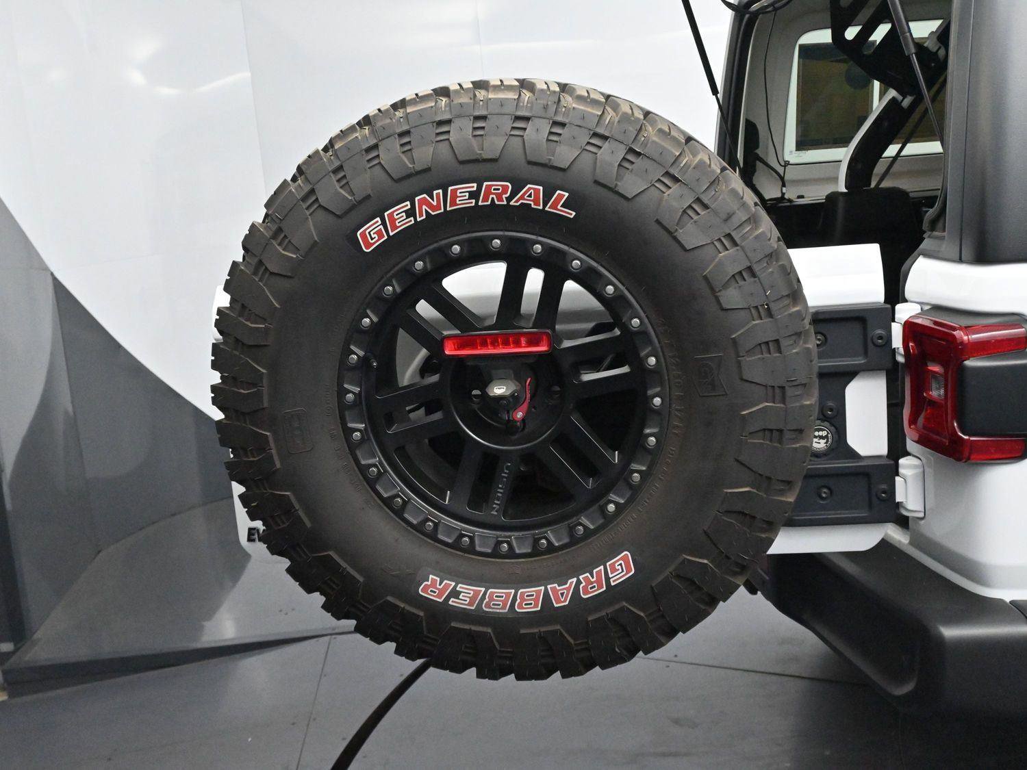 Used 2021 Jeep Wrangler Unlimited Rubicon image 35