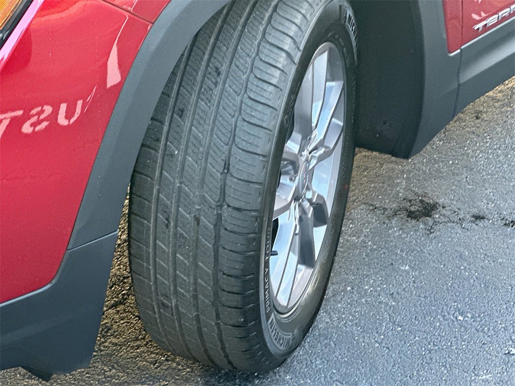 New 2024 GMC Terrain SLT w/ Tech Package image 25