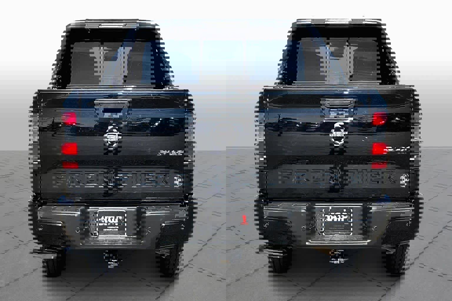 Used 2022 Nissan Frontier SV w/ SV Premium Package image 5