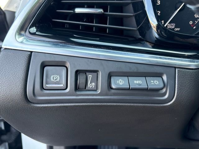 Used 2023 Cadillac XT6 Sport w/ Technology Package image 34