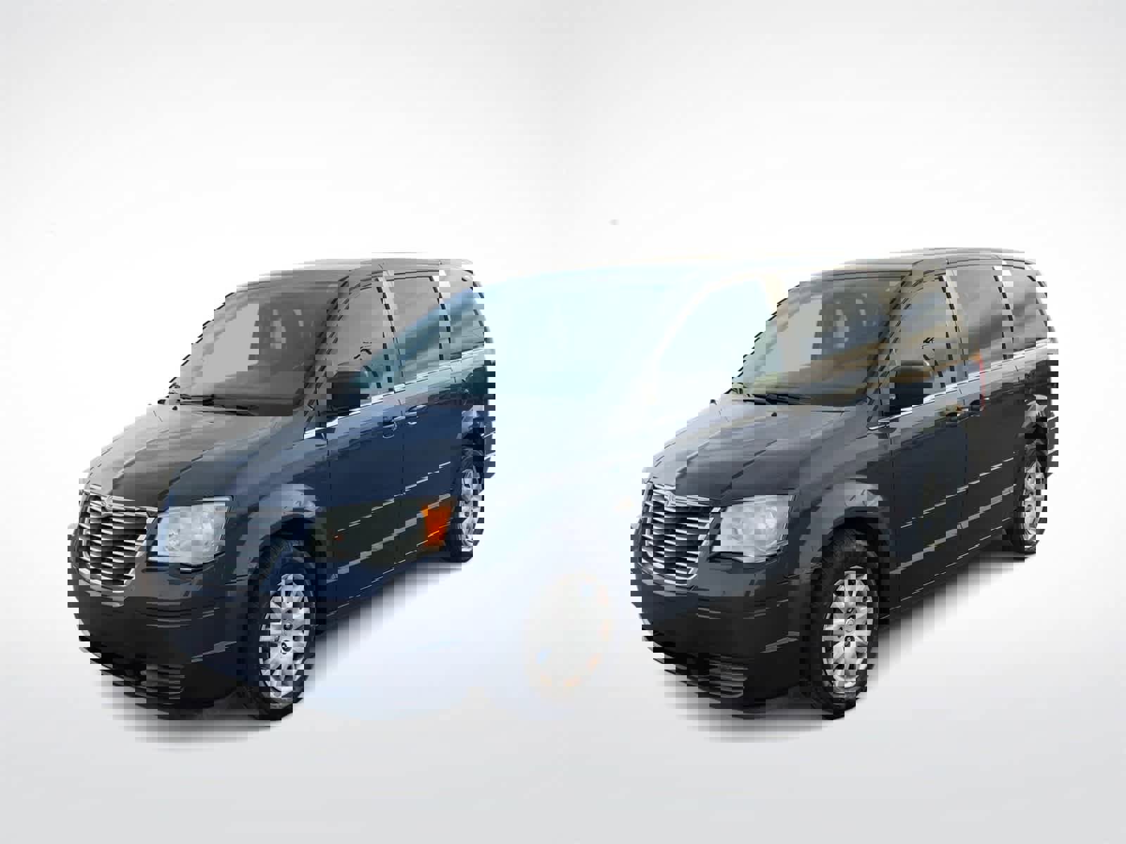 Used 2009 Chrysler Town & Country LX image 4