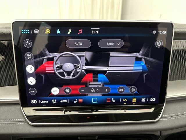 Certified 2025 Volkswagen Tiguan SE image 19