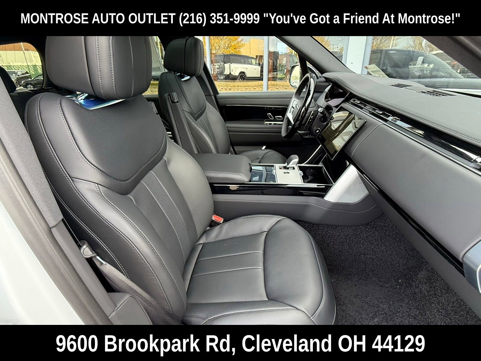 New 2025 Land Rover Range Rover SE image 15