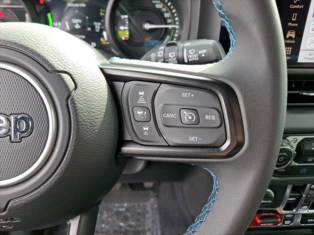 Used 2024 Jeep Wrangler Unlimited Rubicon 4xe AWD/4WD image 10