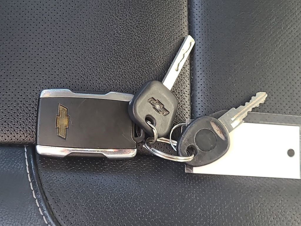 Used 2018 Chevrolet Silverado 2500 High Country w/ Duramax Plus Package image 36