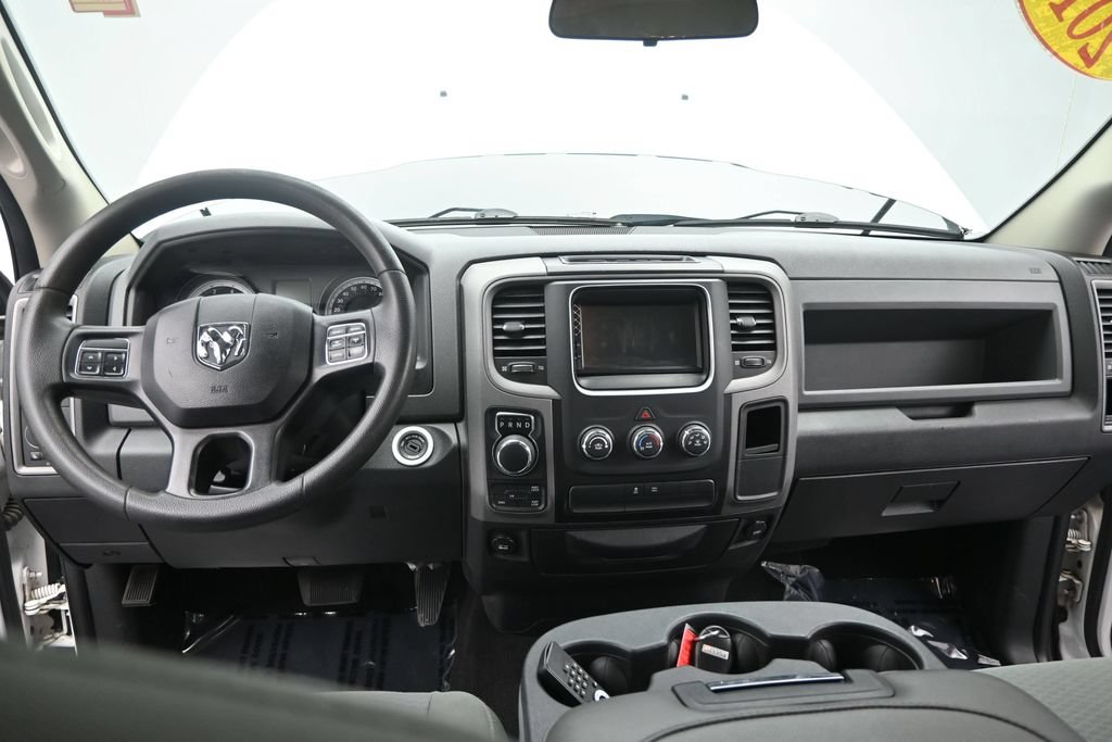 Used 2018 RAM 1500 ST w/ SXT Appearance Group AWD/4WD image 30