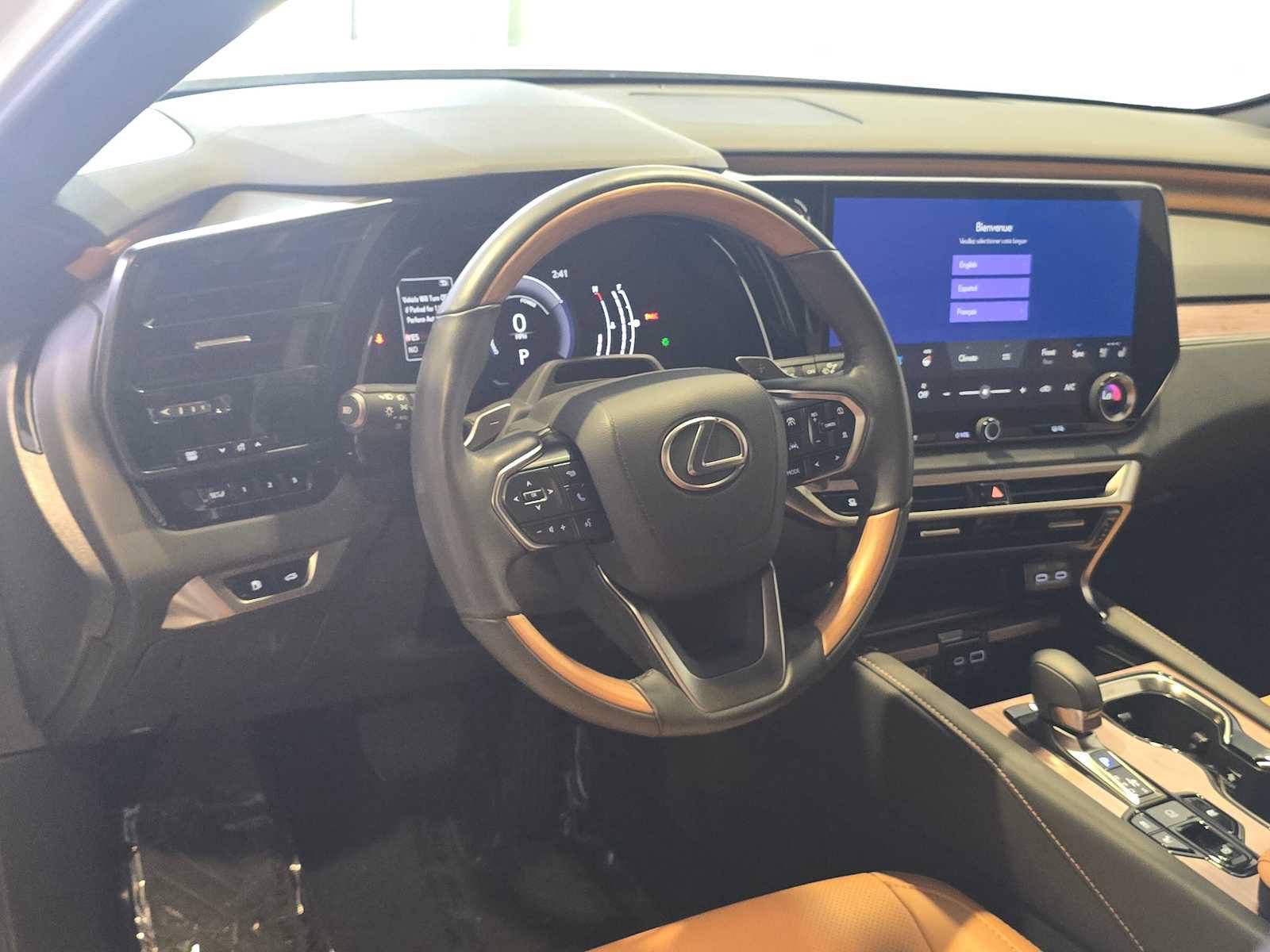 Used 2024 Lexus RX 350h AWD/4WD image 4