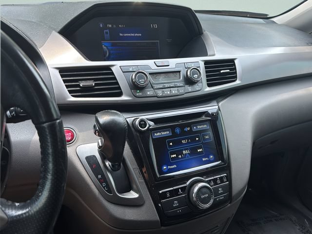 Used 2016 Honda Odyssey Touring Elite image 32