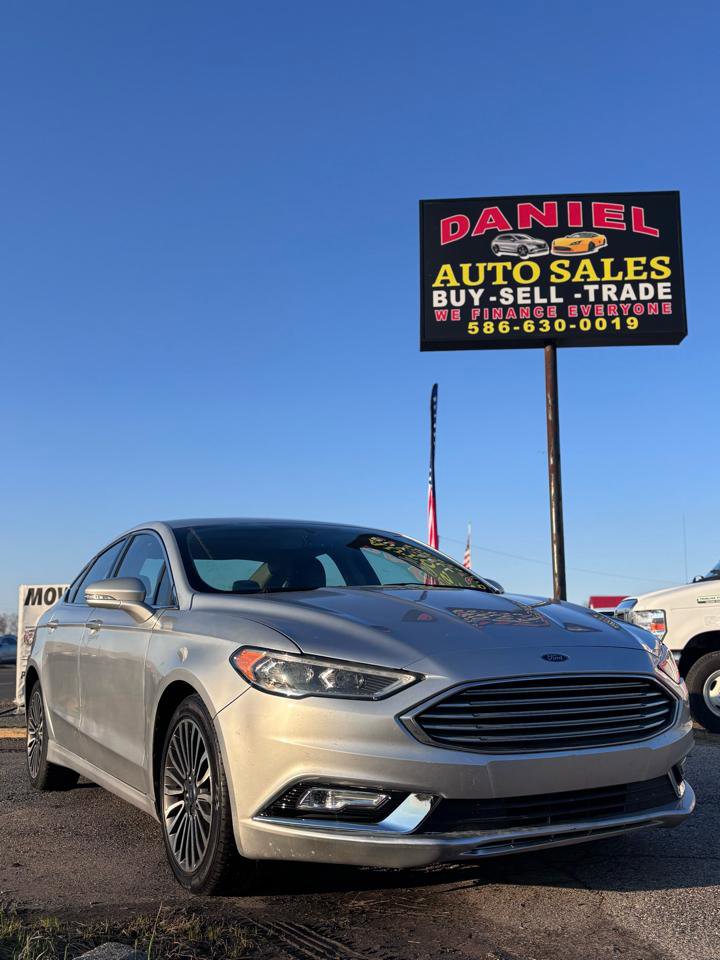 Used 2018 Ford Fusion Titanium AWD/4WD image 2
