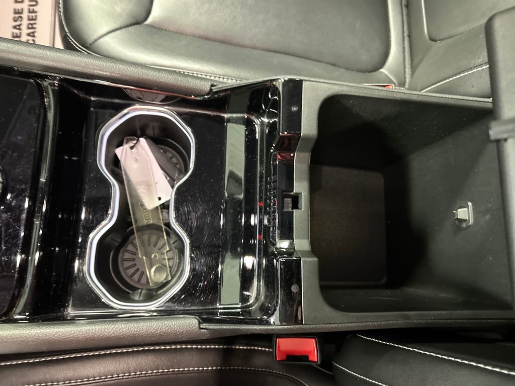 Used 2022 Jeep Grand Cherokee L Limited image 21