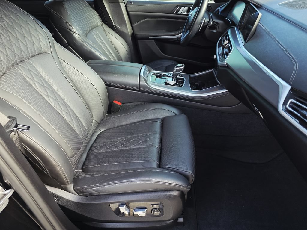 Used 2023 BMW X5 xDrive40i w/ Executive Package AWD/4WD image 15