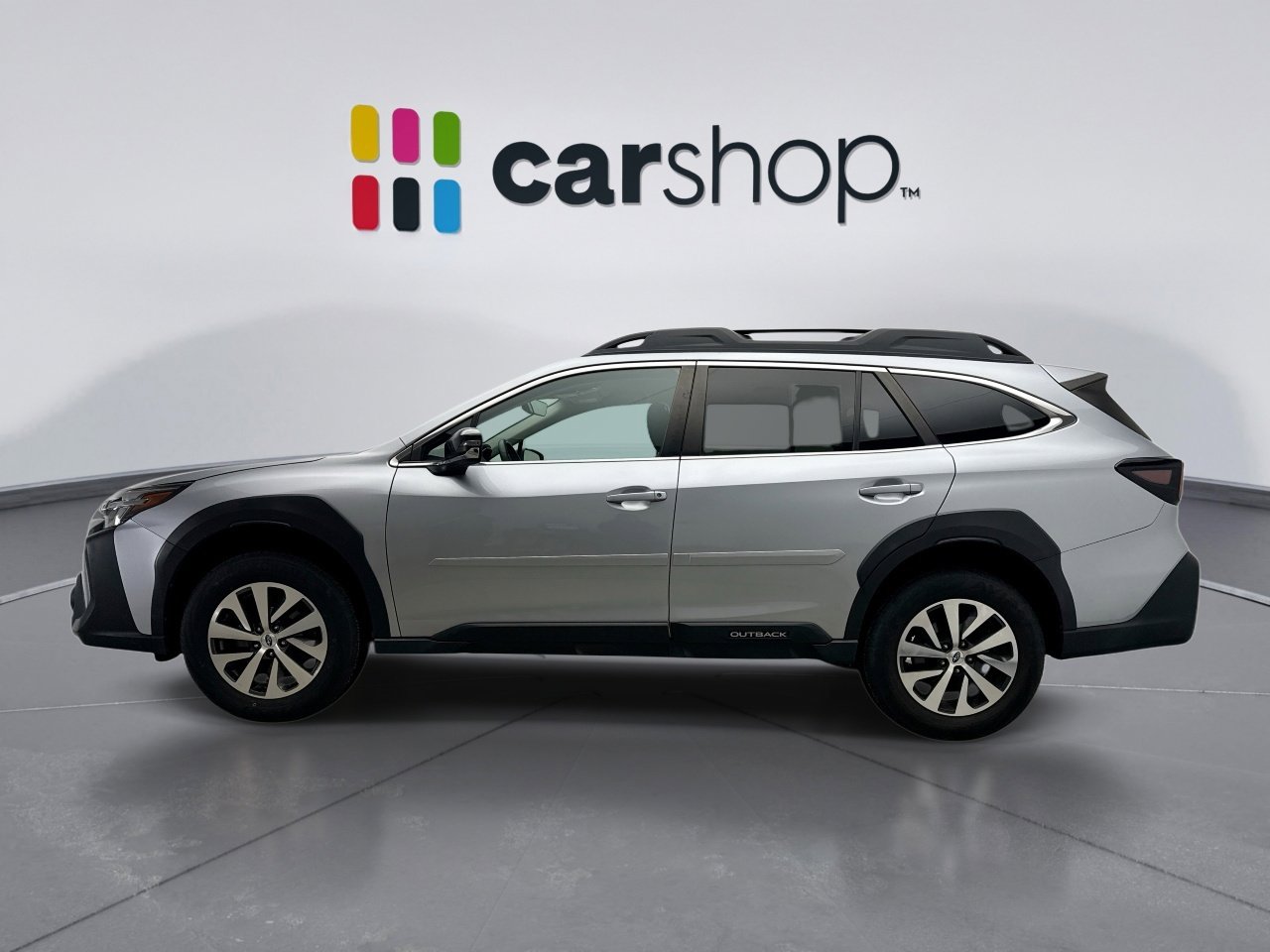 Used 2023 Subaru Outback Premium image 2