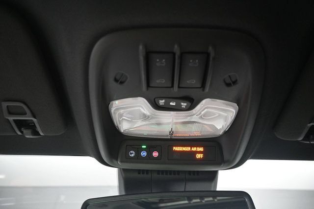 Used 2025 GMC Canyon AT4 w/ Nightfall Edition AWD/4WD image 35