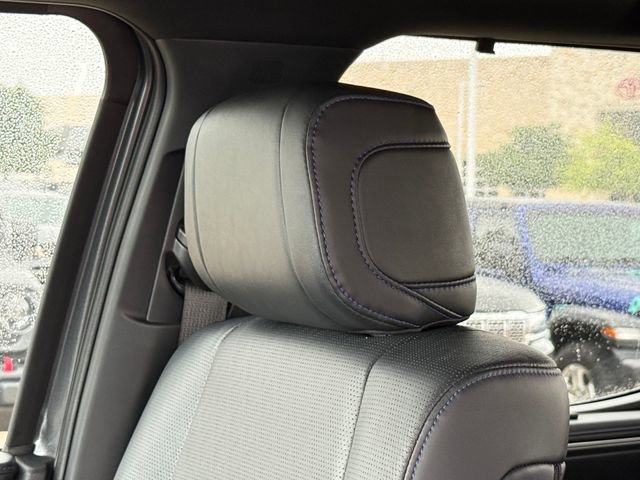 Used 2025 Toyota Tundra Platinum AWD/4WD image 11