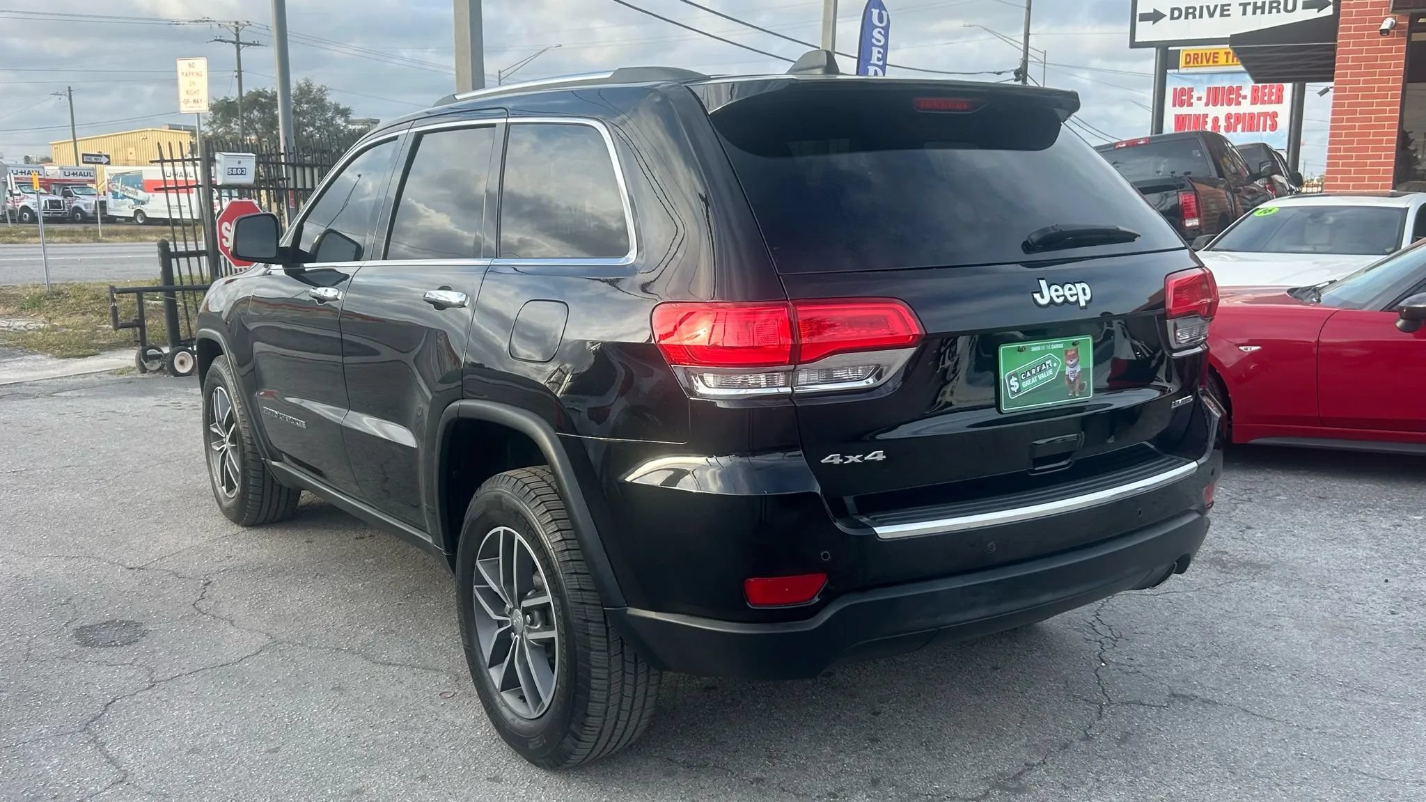Used 2017 Jeep Grand Cherokee Limited AWD/4WD image 6