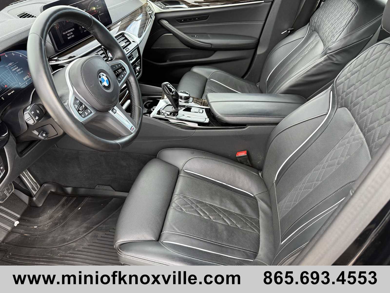 Used 2023 BMW M550i xDrive M550i xDrive w/ Executive Package image 10