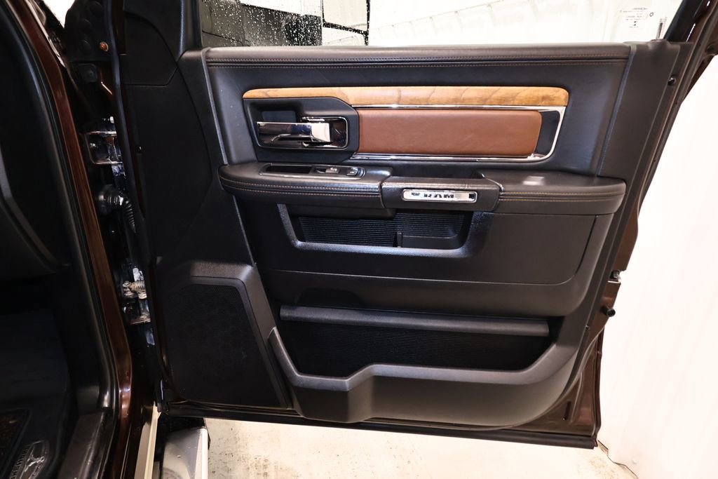 Used 2015 RAM 3500 Laramie Longhorn AWD/4WD image 19