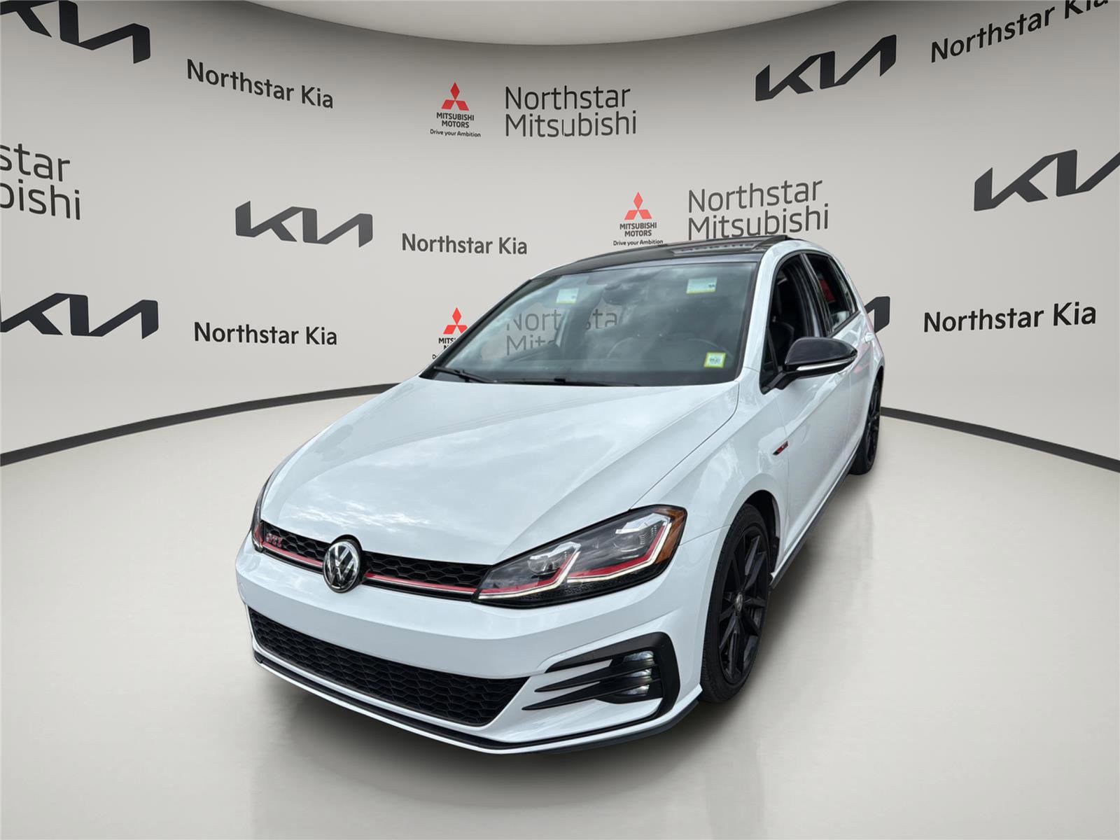 Used 2021 Volkswagen GTI SE FWD image 2