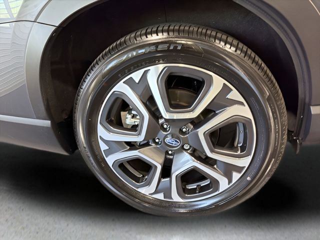 Certified 2025 Subaru Ascent Limited w/ Popular Package #2 image 41