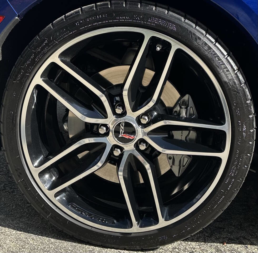 Used 2017 Chevrolet Corvette Stingray Convertible w/ 1LT RWD image 12