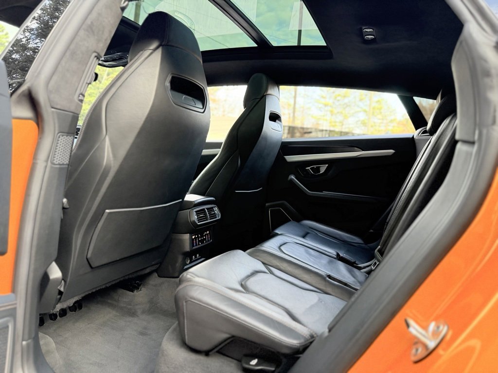 Used 2021 Lamborghini Urus image 31