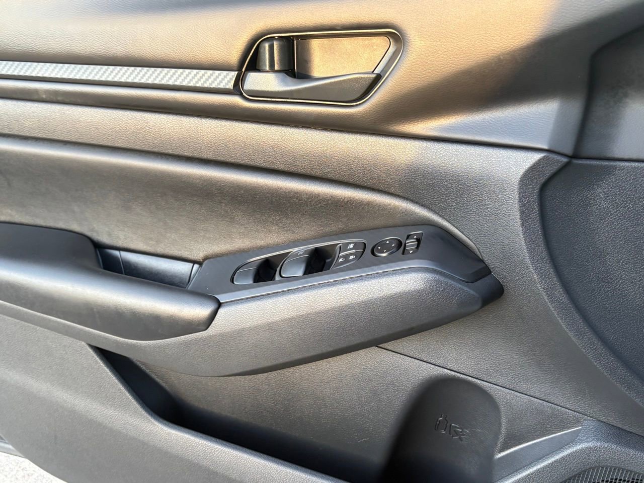 Used 2025 Nissan Altima 2.5 S image 29