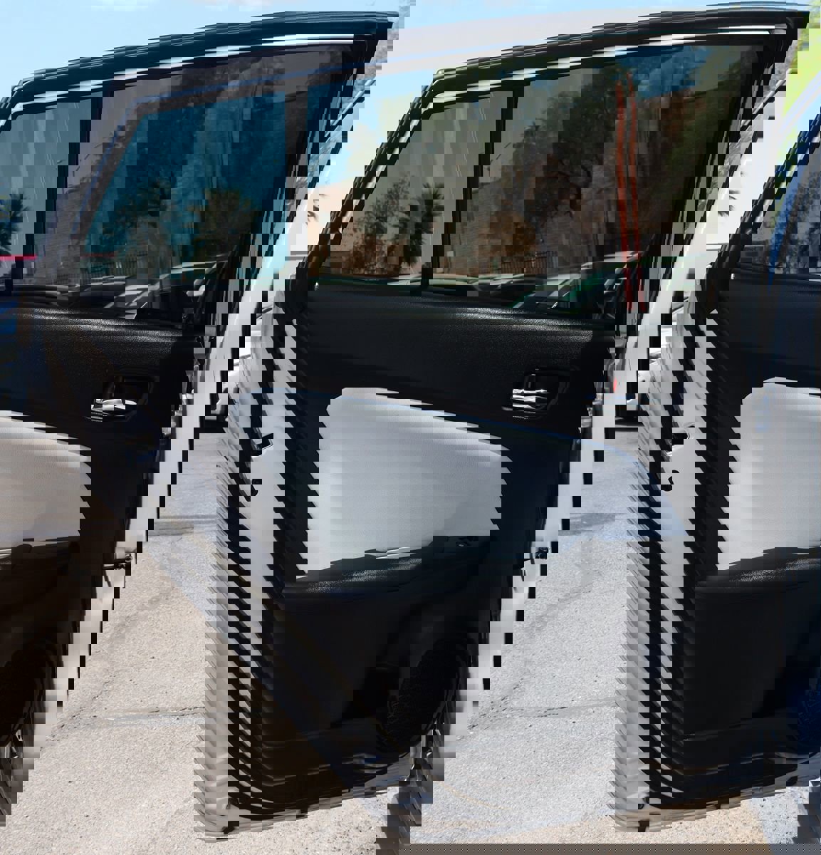 Used 2016 Toyota Prius Three Touring FWD image 29