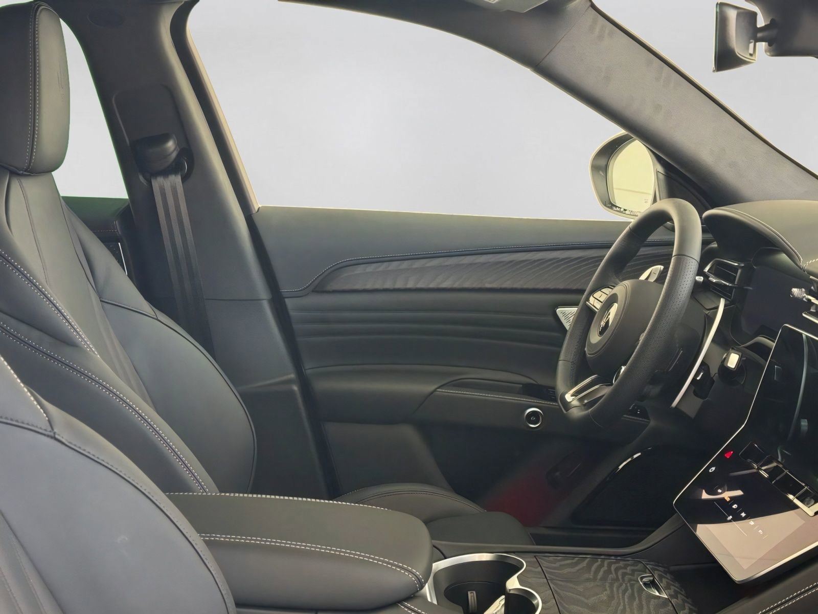 New 2025 Maserati Grecale GT AWD/4WD image 38