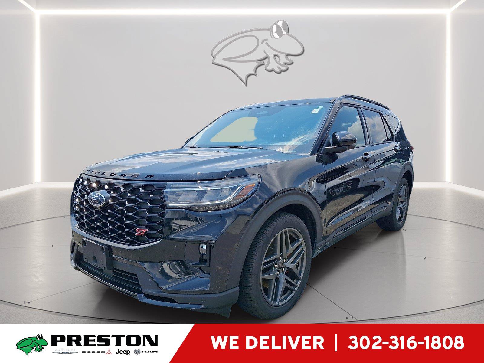 Used 2025 Ford Explorer ST AWD/4WD image 1