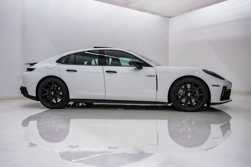 New 2026 Porsche Panamera 4 E-Hybrid AWD/4WD image 9
