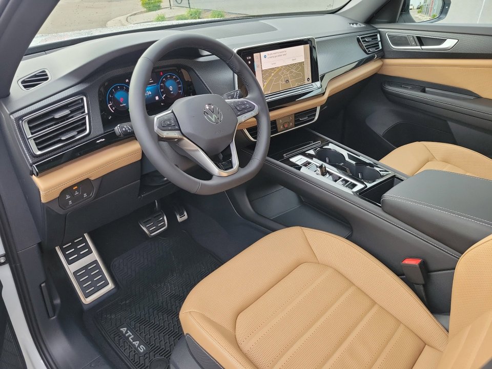 New 2026 Volkswagen Atlas Cross Sport SEL R-Line image 30