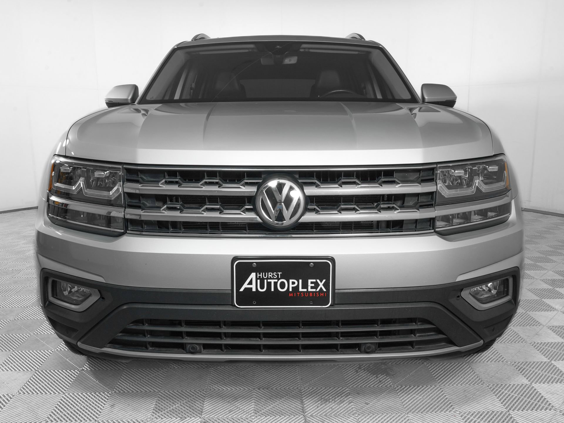 Used 2019 Volkswagen Atlas SEL FWD image 2