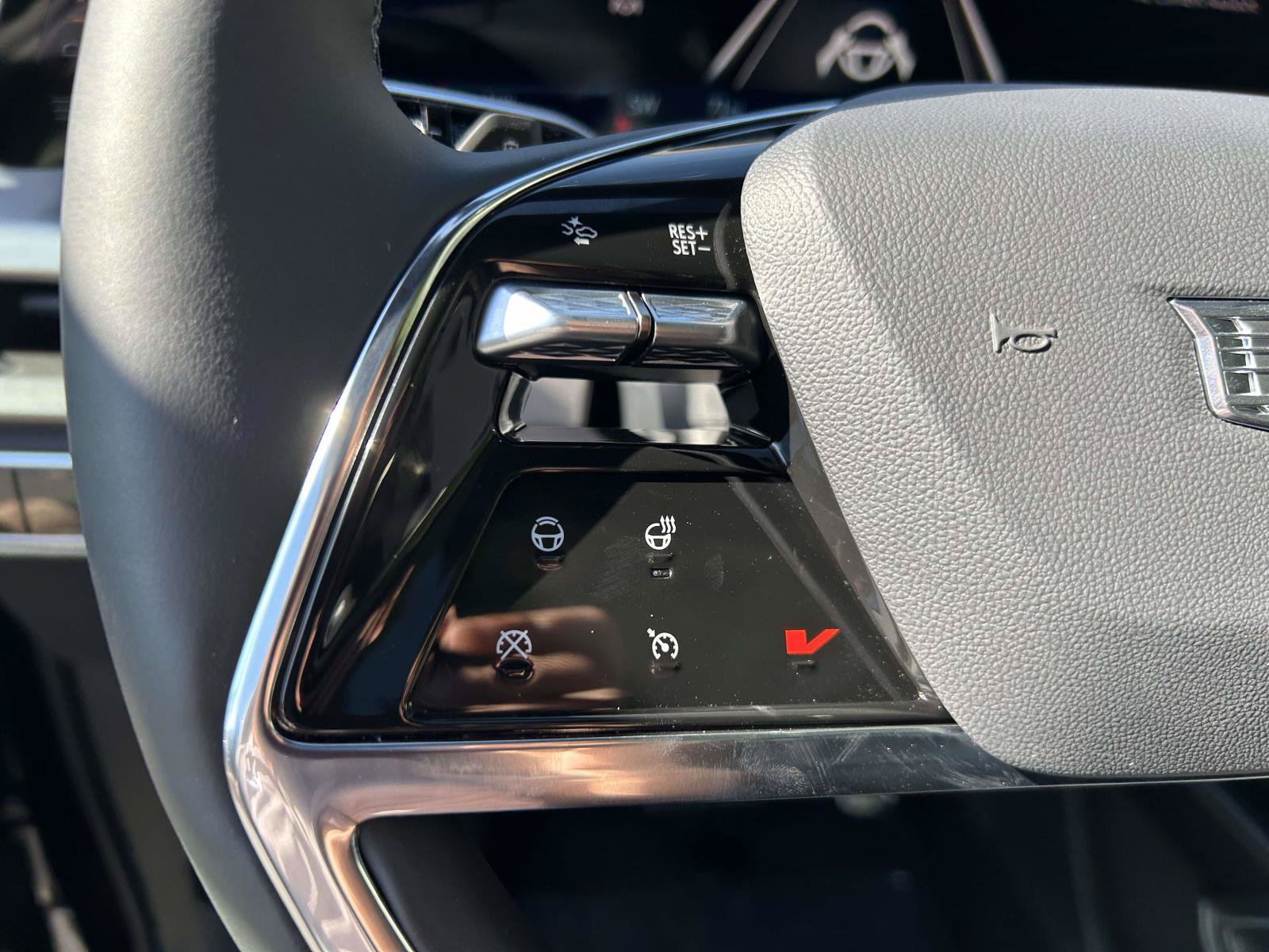New 2027 Cadillac Vistiq Luxury AWD/4WD image 24